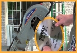 What are the safety parameters of saw blades?