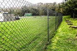 A Homeowner’s Guide to Choosing the Right Type of Fence: Spotlight on Chain Link